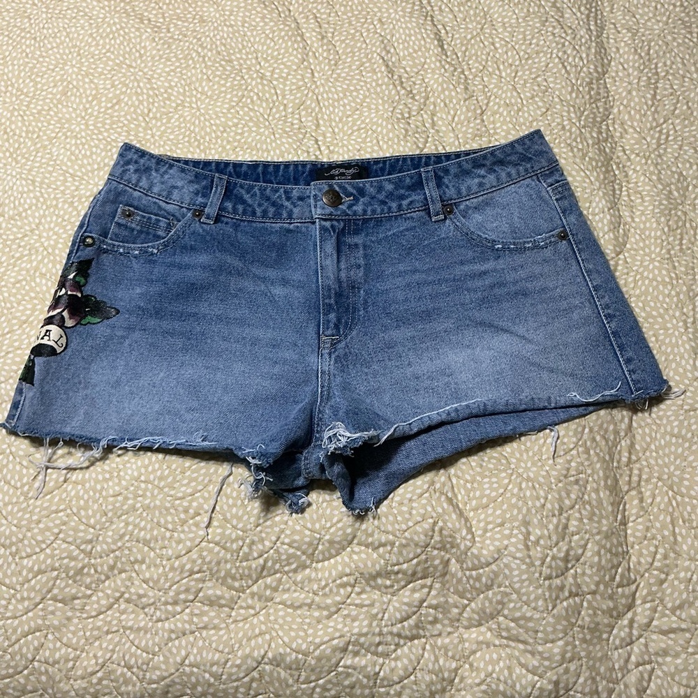 EUC Ed Hardy Love Eternal Denim Jean Shorts Raw Hem Cut-off  Size 30
